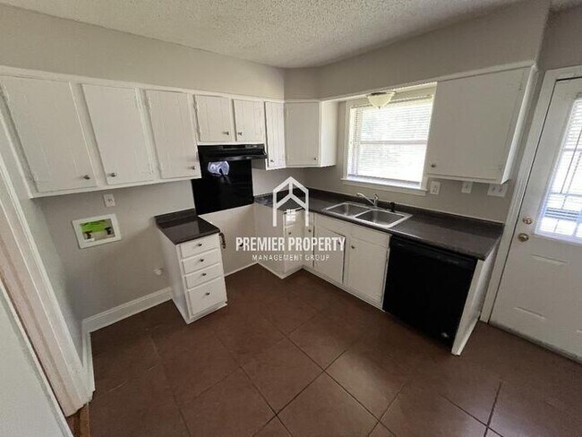 Building Photo - 4859 Haleville Rd