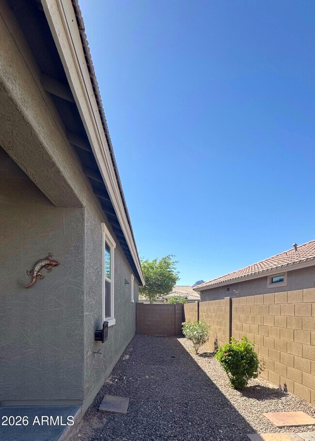Building Photo - 4707 N 204th Ln