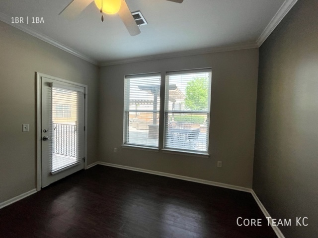 Building Photo - Large 1 bedroom in River Market