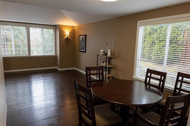 Building Photo - 24015 130th Ave SE