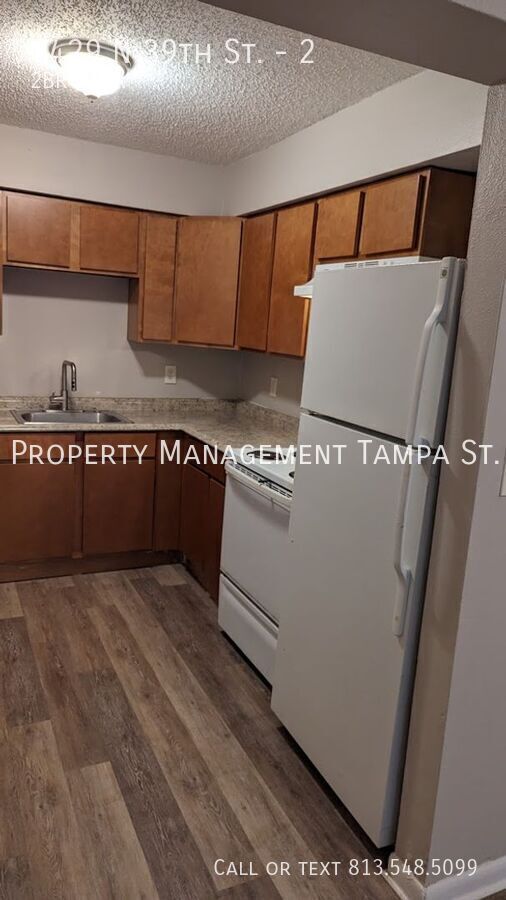 Building Photo - 8429 N 39th St