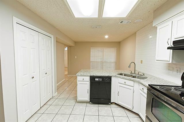 Building Photo - 1321 Overlook Dr