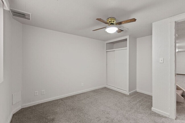 Building Photo - 1721-1723 Dotsero Ave