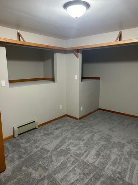 Building Photo - 6050 OH-14