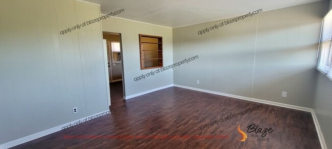 Building Photo - Remodeled 3 Bed 1 Bath in Pampa