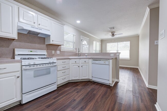 Building Photo - 1206 Grunwald Heights Blvd