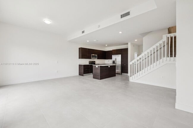 Building Photo - 1280 N Flagler Ave