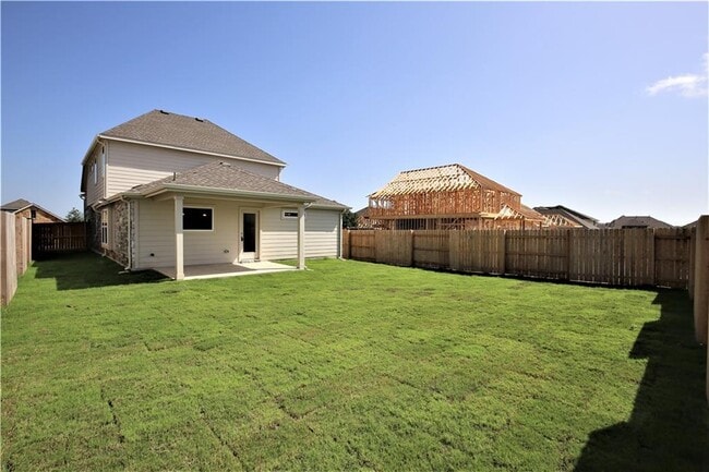 Building Photo - 635 Pheasant Hill Ln
