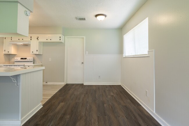 Building Photo - 4903 Redfish Reef Dr