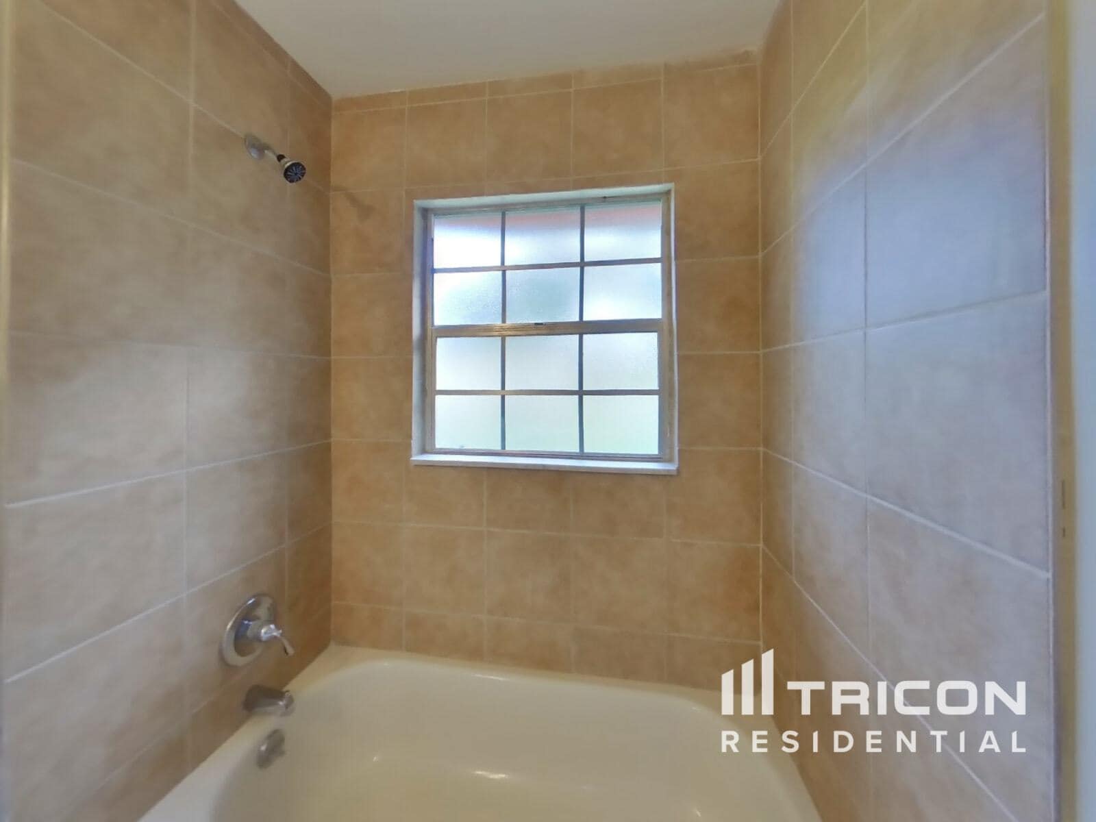 Building Photo - 1484 Bloomingdale Rd