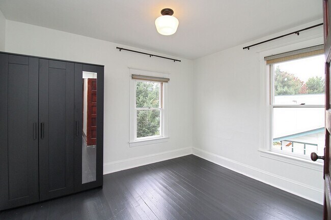 Building Photo - 7126 N Lombard St
