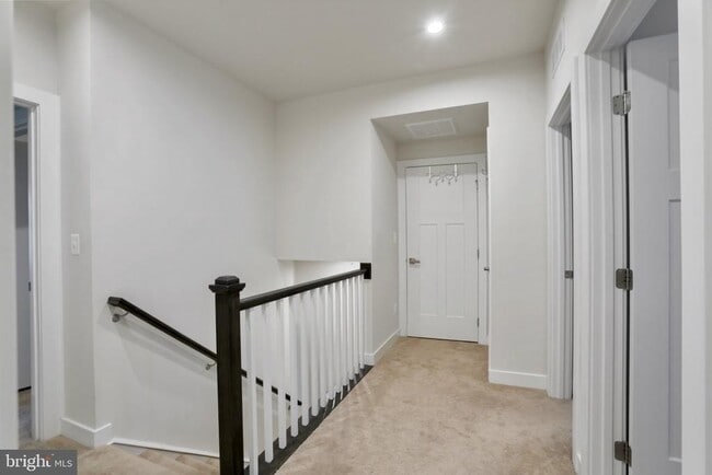 Building Photo - 43011 Prophecy Terrace