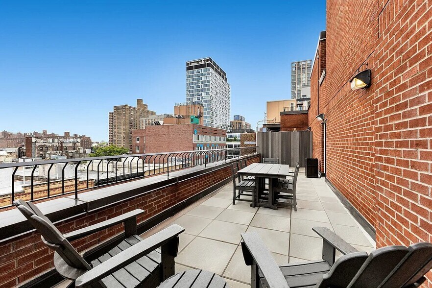 Building Photo - 99 Suffolk St