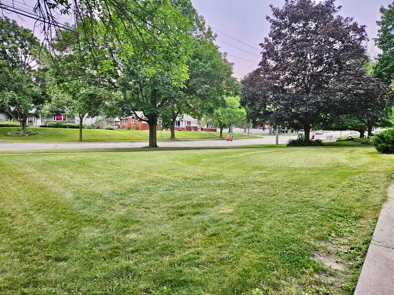 Building Photo - 1510 Jills Dr