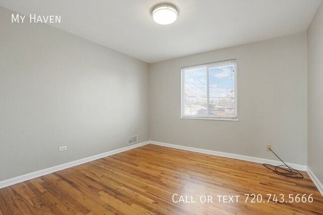 Building Photo - 2300 W 39th Ave