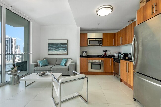 Building Photo - 300 S Biscayne Blvd