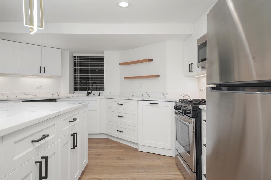 Building Photo - 2613 N Fairfield Ave