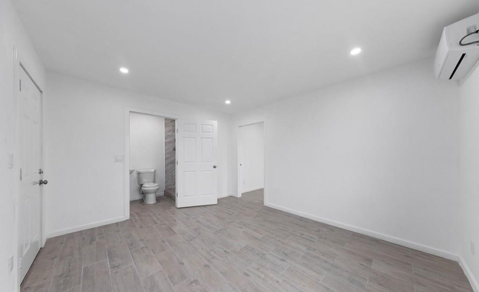 Building Photo - 313 McFadden Dr