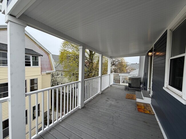 Building Photo - 35-37 John St