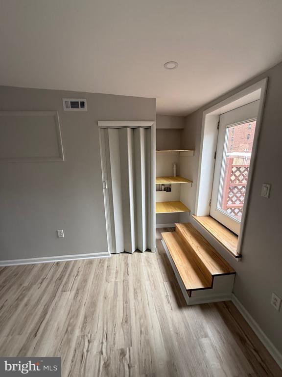 Building Photo - 2008 Chestnut St