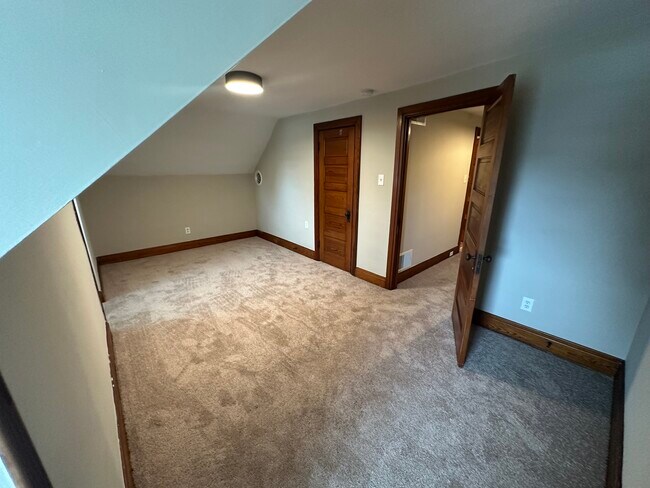 Building Photo - 118 Cocoa Ave
