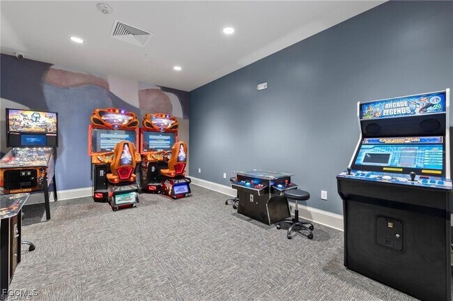 Building Photo - 14204 Pine Lodge Ln