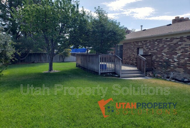 Building Photo - 2880 La Strada Way