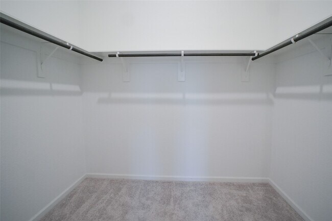 Building Photo - 3210 Spanish Oak Ln