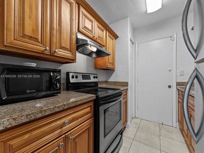 Building Photo - 7220 SW 94th Pl