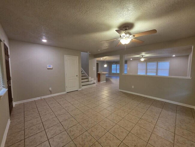 Building Photo - 25335 Briscoe Village Dr