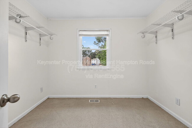 Building Photo - 4314 Midhurst Ln
