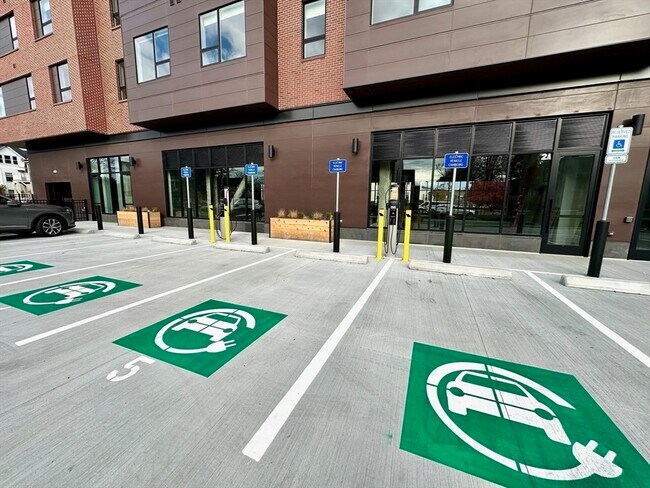 Building Photo - 45 E Central St