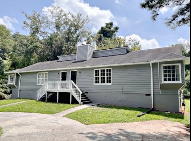 Primary Photo - Charming 2 bedroom 2 bath Home!