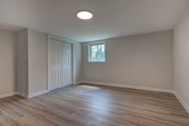 Building Photo - 507 Stonegate Dr