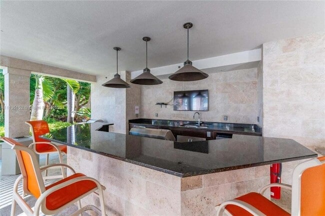 Building Photo - 550 Okeechobee Blvd