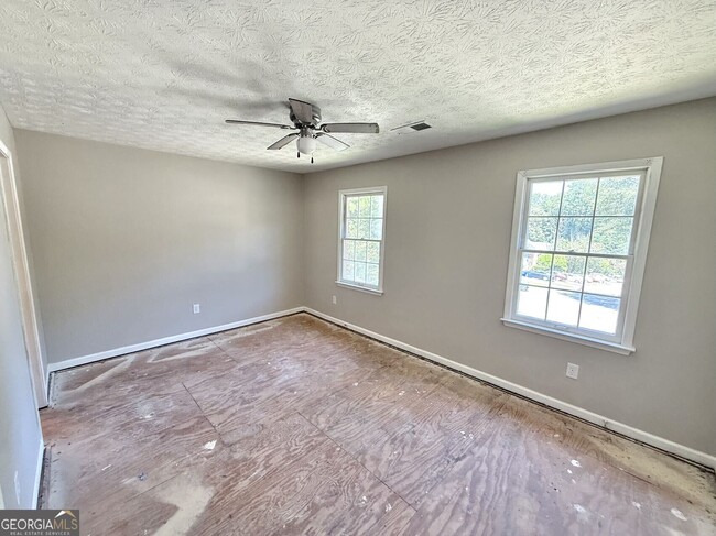 Building Photo - 2777 New S Dr