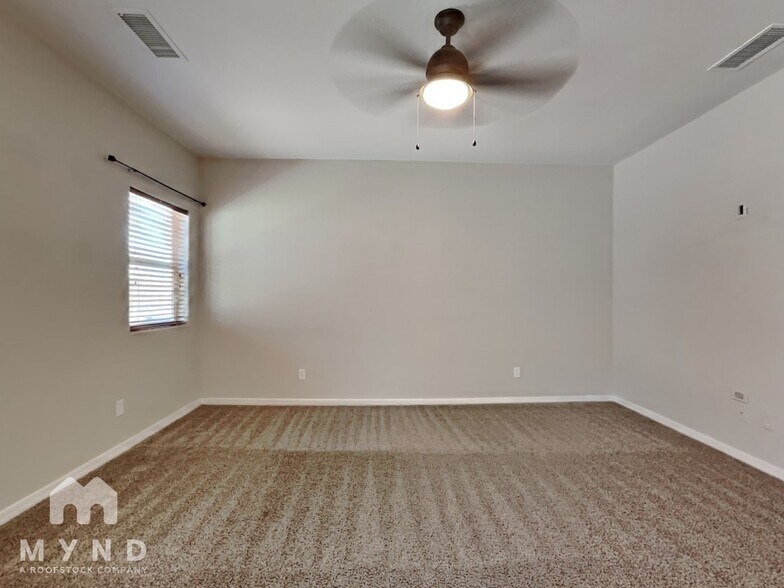 Building Photo - 18646 W Mission Ln