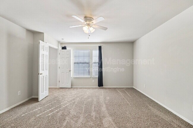 Building Photo - 9639 Shetland Park