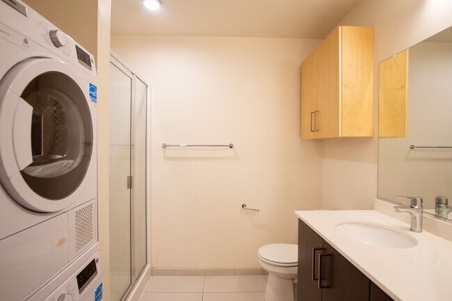 Building Photo - ONE MONTH FREE: Spacious 1 Bedroom + Office with Luxe Finishes!