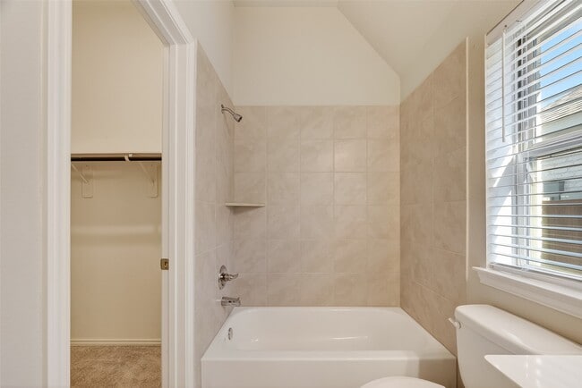 Building Photo - 3610 Brattain Dr