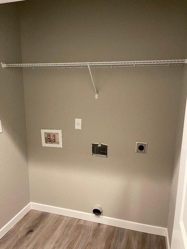 Building Photo - 6932 Liberty Ln