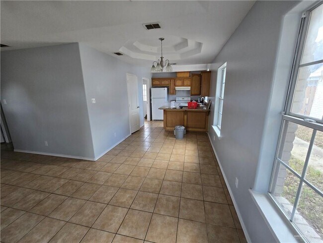 Building Photo - 7 La Mancha Dr