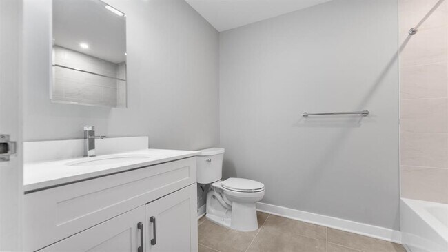 Building Photo - 475 Communipaw Ave