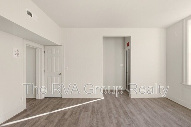 Building Photo - 27 S Jefferson St