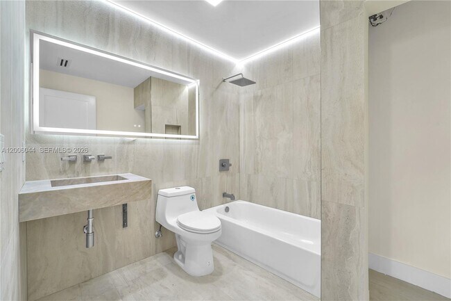 Building Photo - 4700 SW 110th Ave