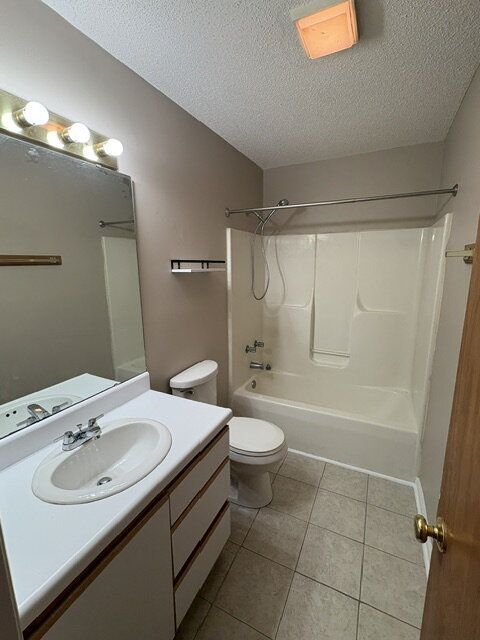 Building Photo - 4134 Bridge Ct