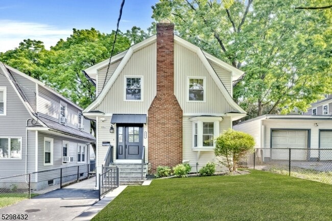 Primary Photo - 317 Montclair Ave