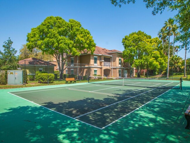 Building Photo - 5020 Fairways Cir