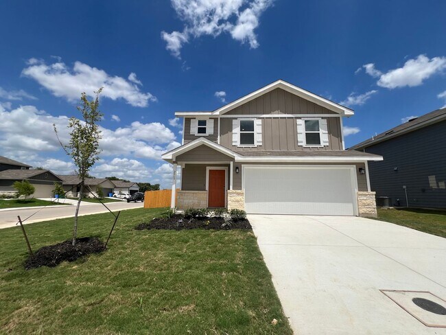 Building Photo - Spacious 3-Bedroom Home with Loft & Huge B...