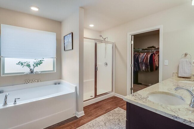 Building Photo - 9059 Bellewood Pl